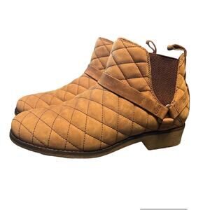 Teva De La Vina Dos Quilted Chelsea Ankle Boots - Size 7.5